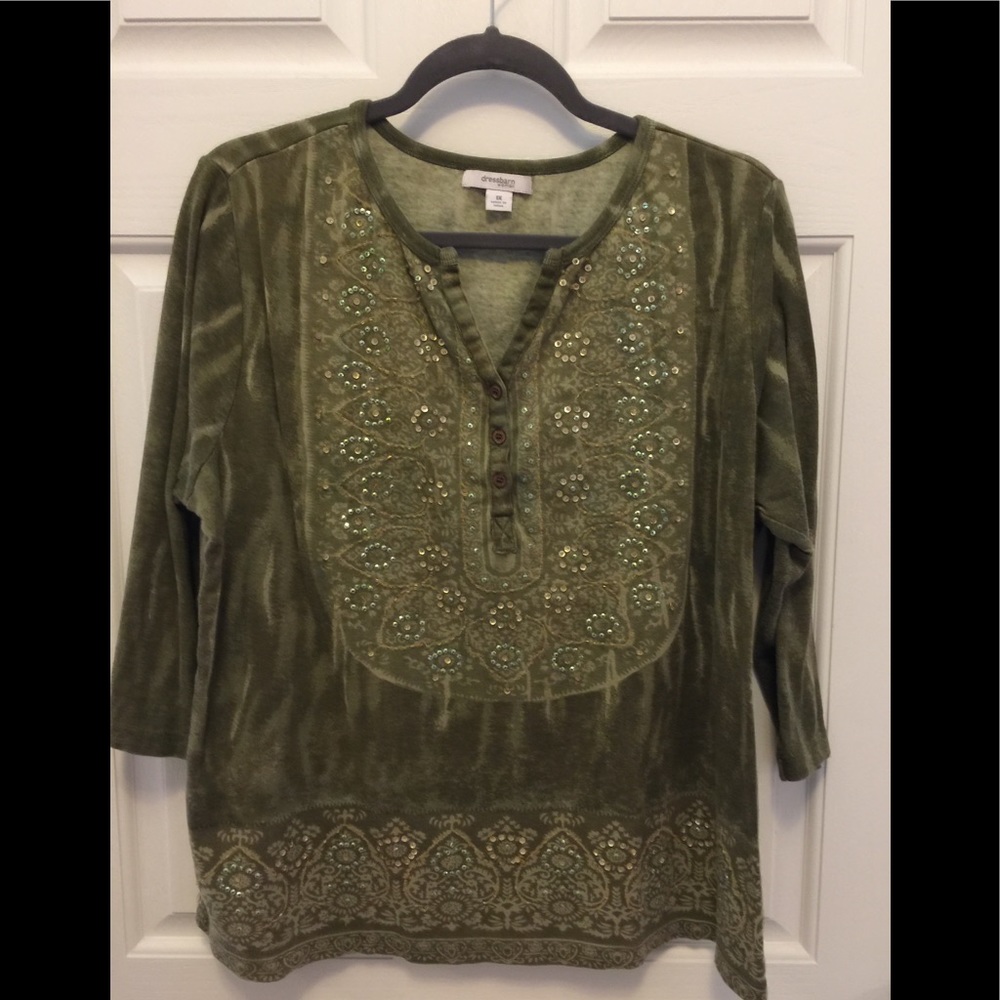 Pullover top
